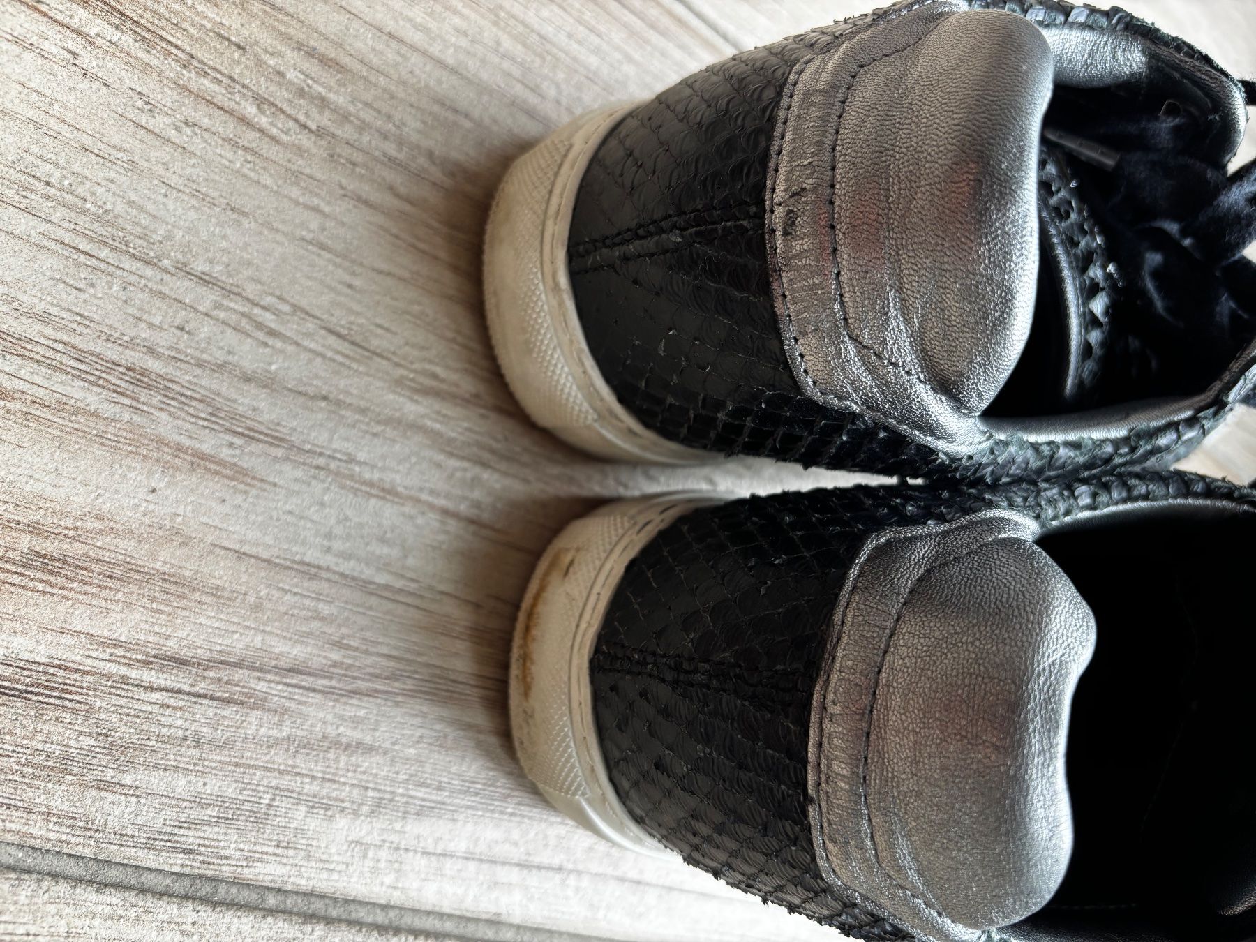 Zadig & Voltaire Scarpe da donna: Zadig&Voltaire Sneakers 38 noir – Usato da Vésenaz venduto da dri_rc9f 1