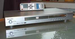 Yakumo DVD Master DX4 – ein DVD-Player aus den frühen 2000er