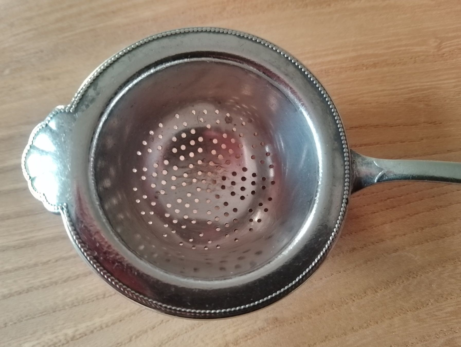 Elettrodomestici da cucina: Superschönes Teesieb versilbert, Fächermuster – Usato da Luzern venduto da Seri4 4
