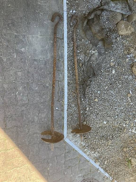 Sonstige Gartendekorationen: Erdanker – Gebraucht aus Walterswil SO von Hodu88