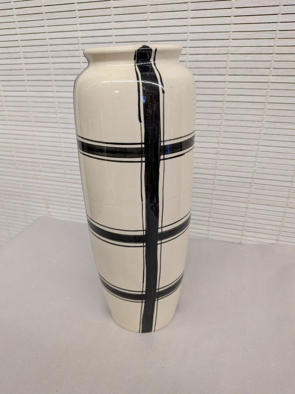 Vasi & Recipienti: Keramik Vase mit schwarzen Streifen Karomuster – Usato da Emmen venduto da magelan 2