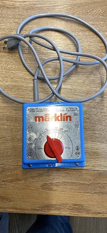 Modellini di ferrovie: Märklin Trafo – Usato da Rothenthurm venduto da 69erCamaro