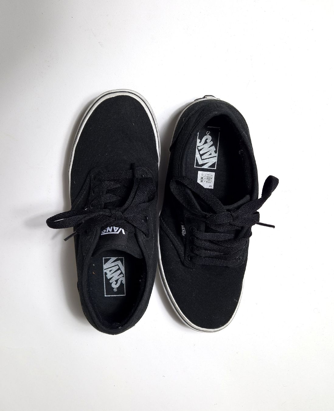 Vans Scarpe da uomo: Vans noires, taille 40.5. – Usato da Lausanne venduto da A.2ndLIFE 1