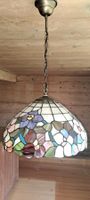 Sehr gut erhaltene Lampe aus Glas im Tiffany-Stil