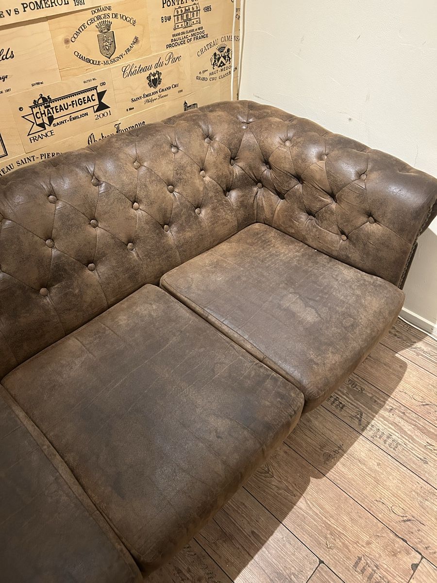 Divani: Chestelfield Sofa und zwei Sessel – Usato da Wald ZH venduto da cor_v5gs 2