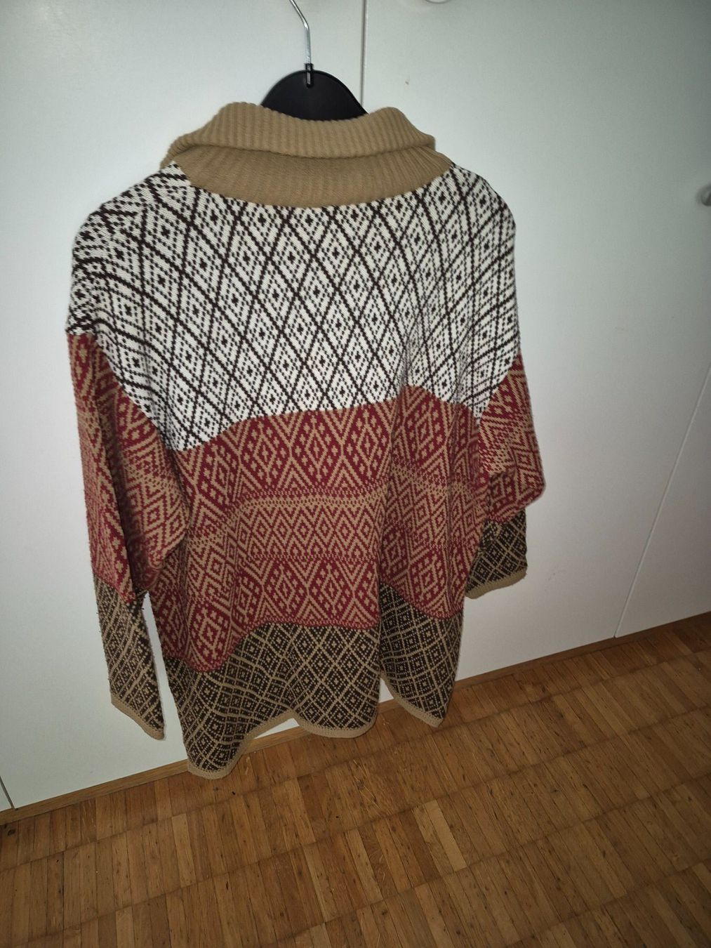 Pullover & Sweatshirts: Pullover Gr. 56/58 – Gebraucht aus Buttikon SZ von sefa02 1
