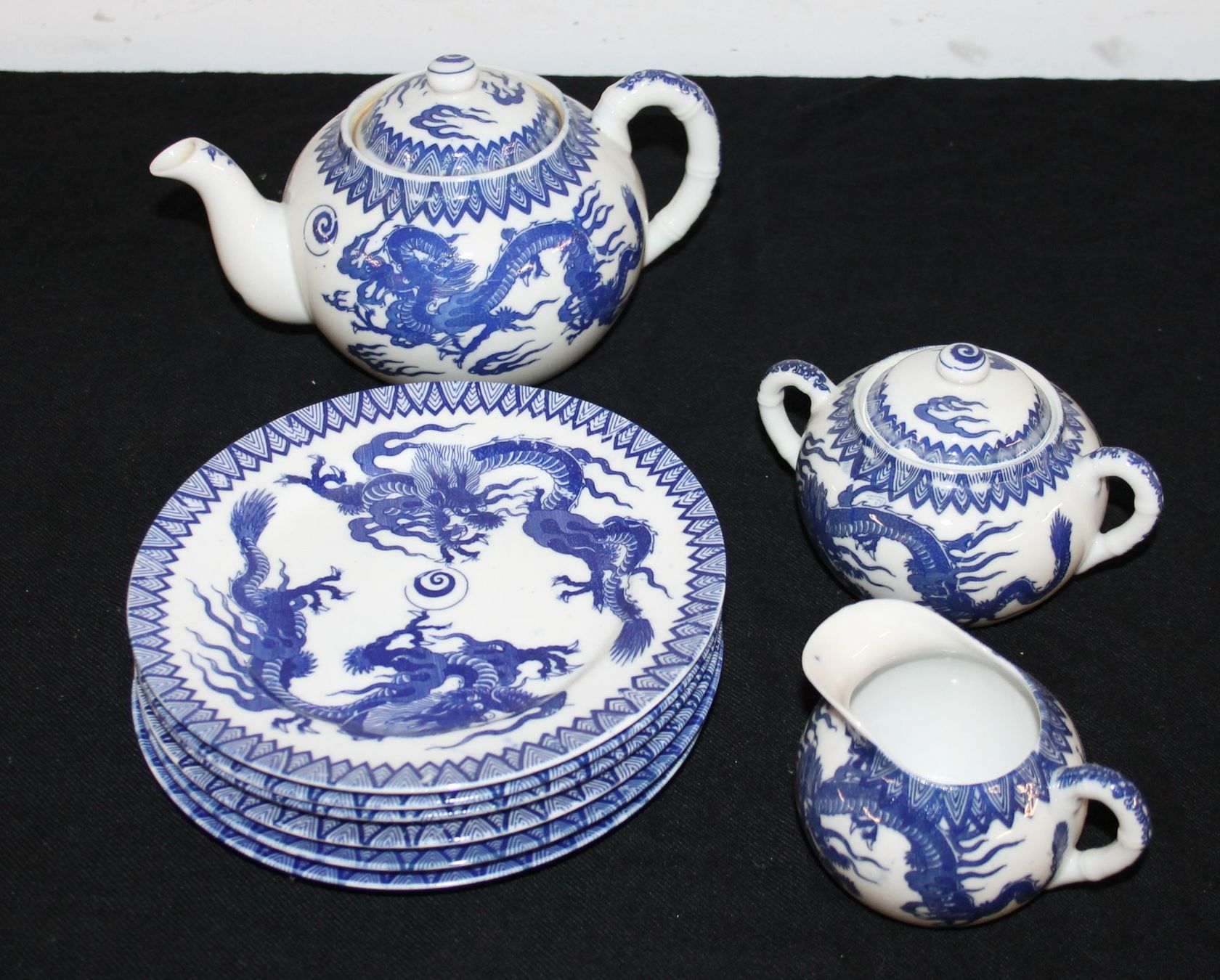 Set di piatti: chinesisches Teeservice – Usato da Schaan venduto da antikes_und_kurioses