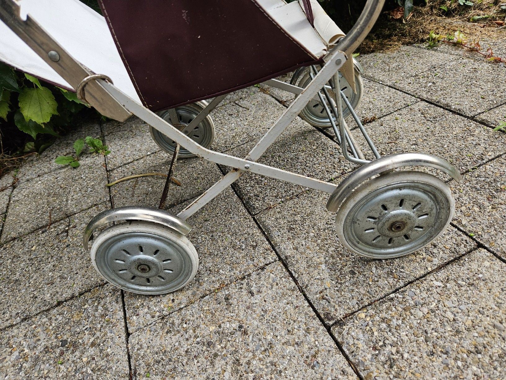 Voitures de poupées: Puppenwagen antik – D'occasion à Haslen GL par Sandra40 6