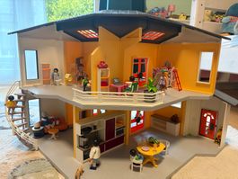 Playmobil Wohnhaus mit Einrichtung