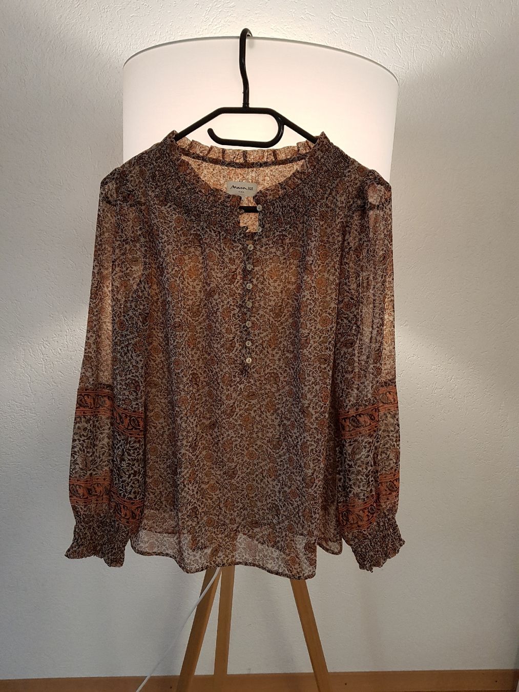 Maison 123 Camicette: Chemisier Maison 123 Paris, Taille 36 – Usato da Veyrier venduto da sosozizou