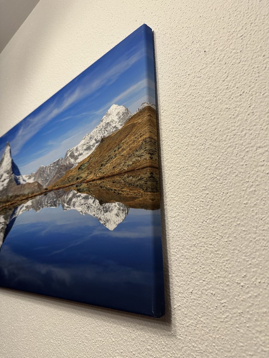 Poster & Bilder: Matterhorn Spiegelbild auf Leinwand  – Neu und originalverpackt aus Aarburg von Tonija 1