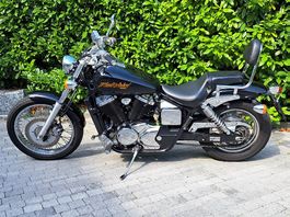 Honda VT750DC Black Widow