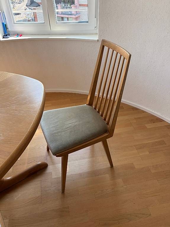 Set di tavolo e panche: Esstisch/Table + 4 Stühle/Chairs, Pickup Only! – Usato da Zürich venduto da mar_bzd9 1