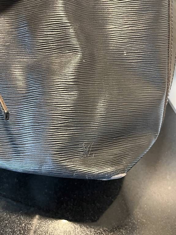 Louis Vuitton Sacs femmes: Louis Vitton Petit Sac Noe – D'occasion à Luzern par LauraLynnMeier 4