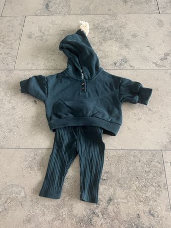 Baby Set Hoodie & Leggings Gr. 56, Dunkelgrün