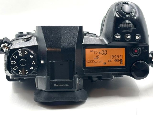 Panasonic Fotocamera: Panasonic Lumix DC - G 9 Body – Usato da Seewis Dorf venduto da Plebejus 4