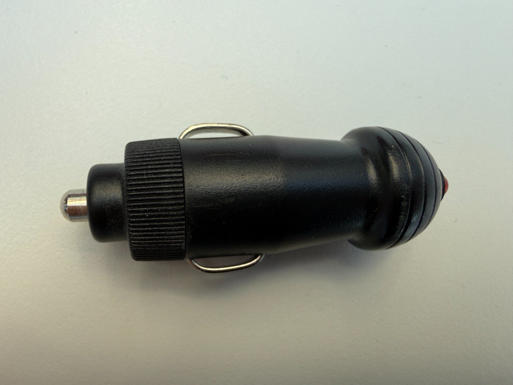 Unità & Adattatore: Auto Zigarettenanzünder Prüfstecker mit roter LED, NEU – Nuovo (secondo la descrizione) da Unterengstringen venduto da Tnovus