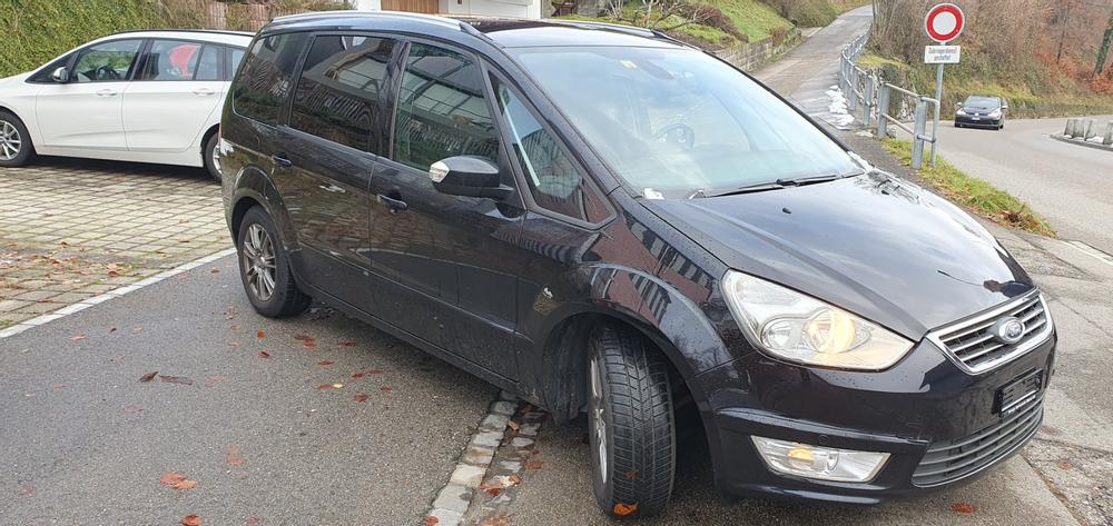 Ford Galaxy,7 Plätze,Anhängerkupplung,8fach bereift,87778 km