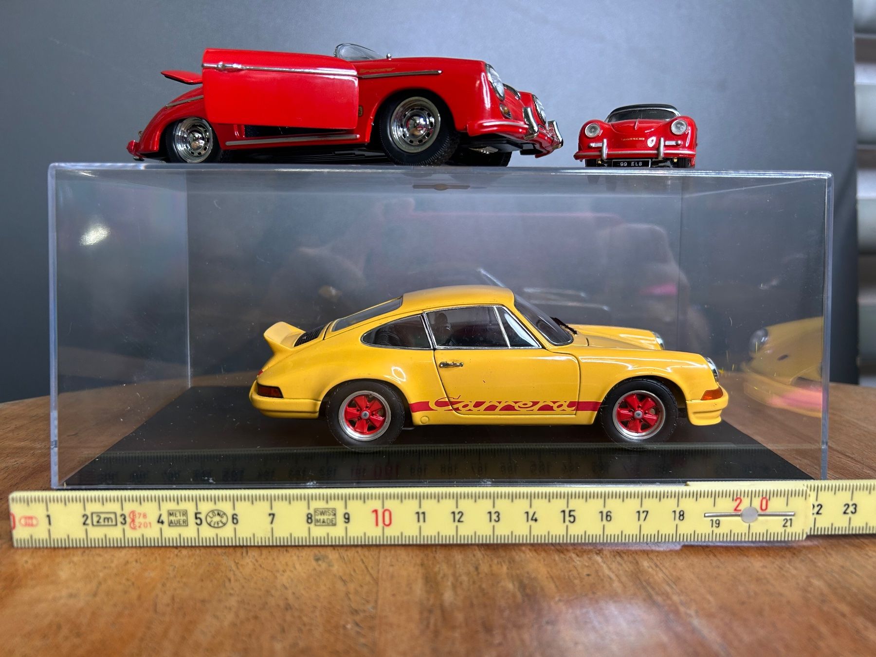 Modellini d'auto: Lot an drei Modell Autos – Usato da Otelfingen venduto da Yossi-68