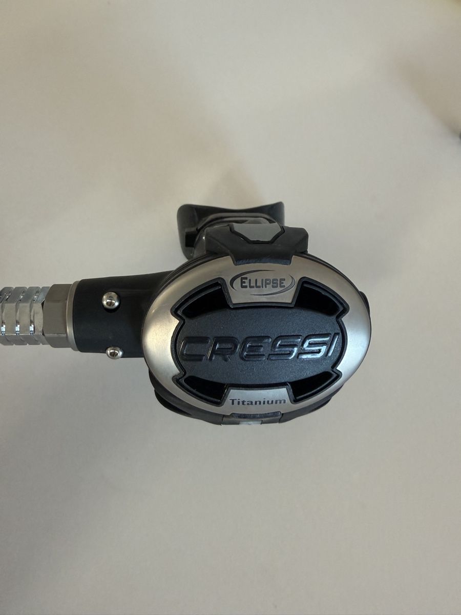 Cressi Respiratori & Giubbotti: Cressi-Sub Atemregler-Set MC7 / Ellipse – Usato da Zürich venduto da Athalia_rosae 2