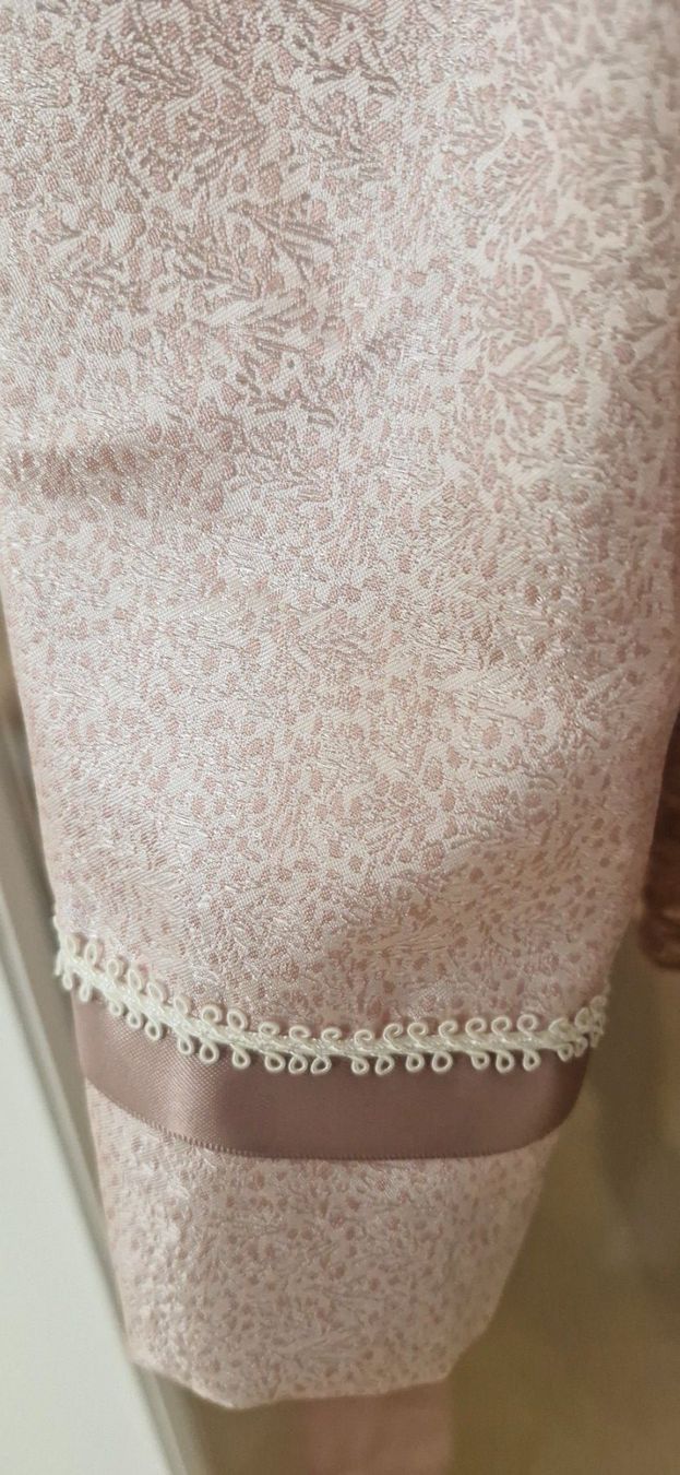 Krüger Vestiti: Krüger Dirndl rosa mit Spitze und Strass Gr. 42 – Nuovo (secondo la descrizione) da Basel venduto da selina.mueller1 5