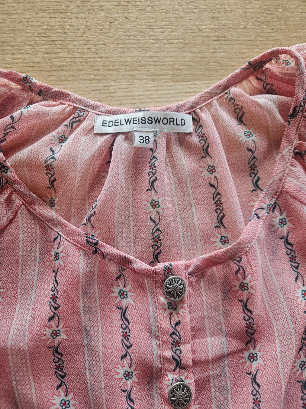 Camicette: Edelweiss Bluse 3/4 Ärmel – Usato da Oberhelfenschwil venduto da tup12 1