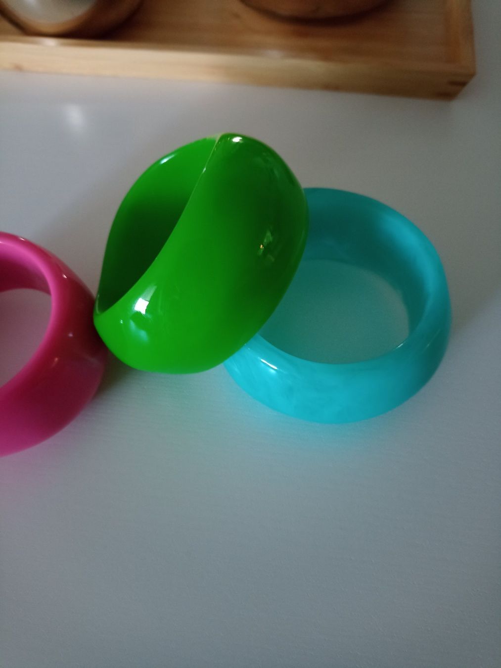 Bracciali & Braccialetti: Armreif Set: blau, grün, pink – Nuovo e nell'imballaggio originale da Winterthur venduto da Husakeva 3