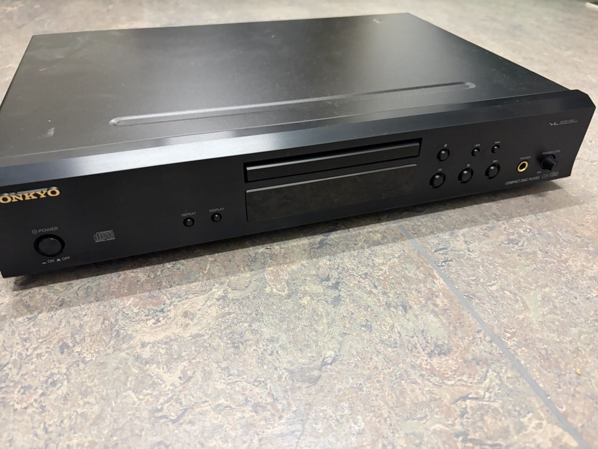 CD: Onkyo CD Player – Usato da Uznach venduto da pegasus101 1