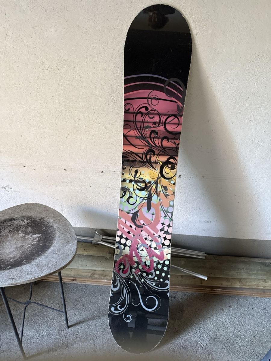 Board: älteres Snowboard, 150 cm – Usato da Amriswil venduto da used2use
