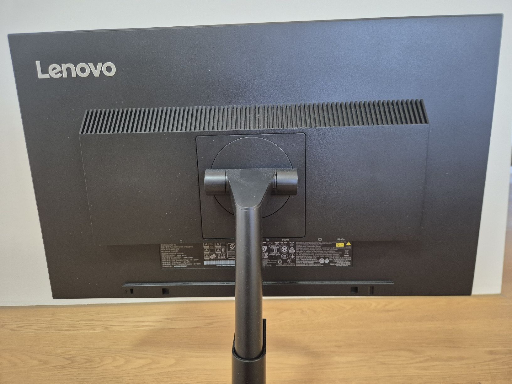 Lenovo Monitor: Lenovo ThinkVision T24i-10 – Usato da Reinach AG venduto da simi18494 1