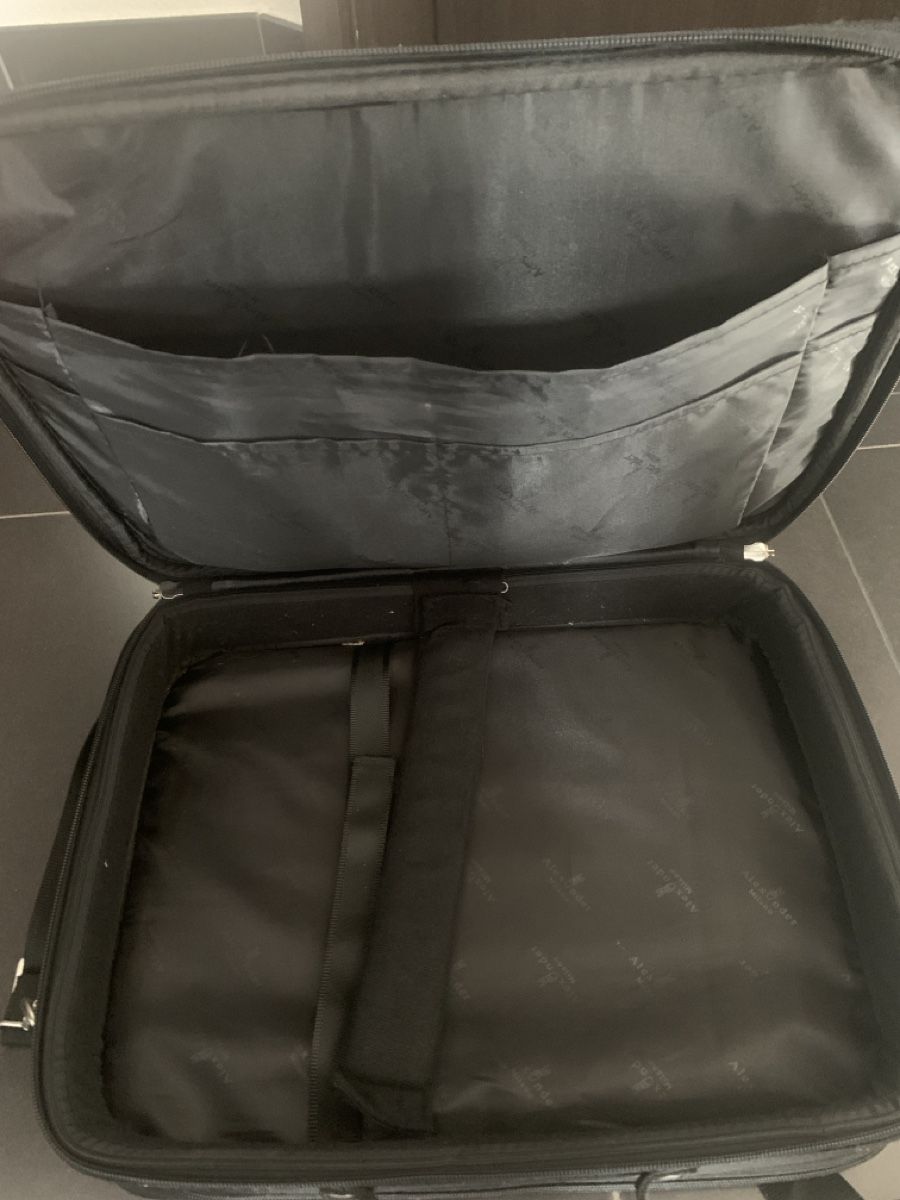 Reisekoffer: Sacoche d’ordinateur – Gebraucht aus Neyruz FR von Mendest 2