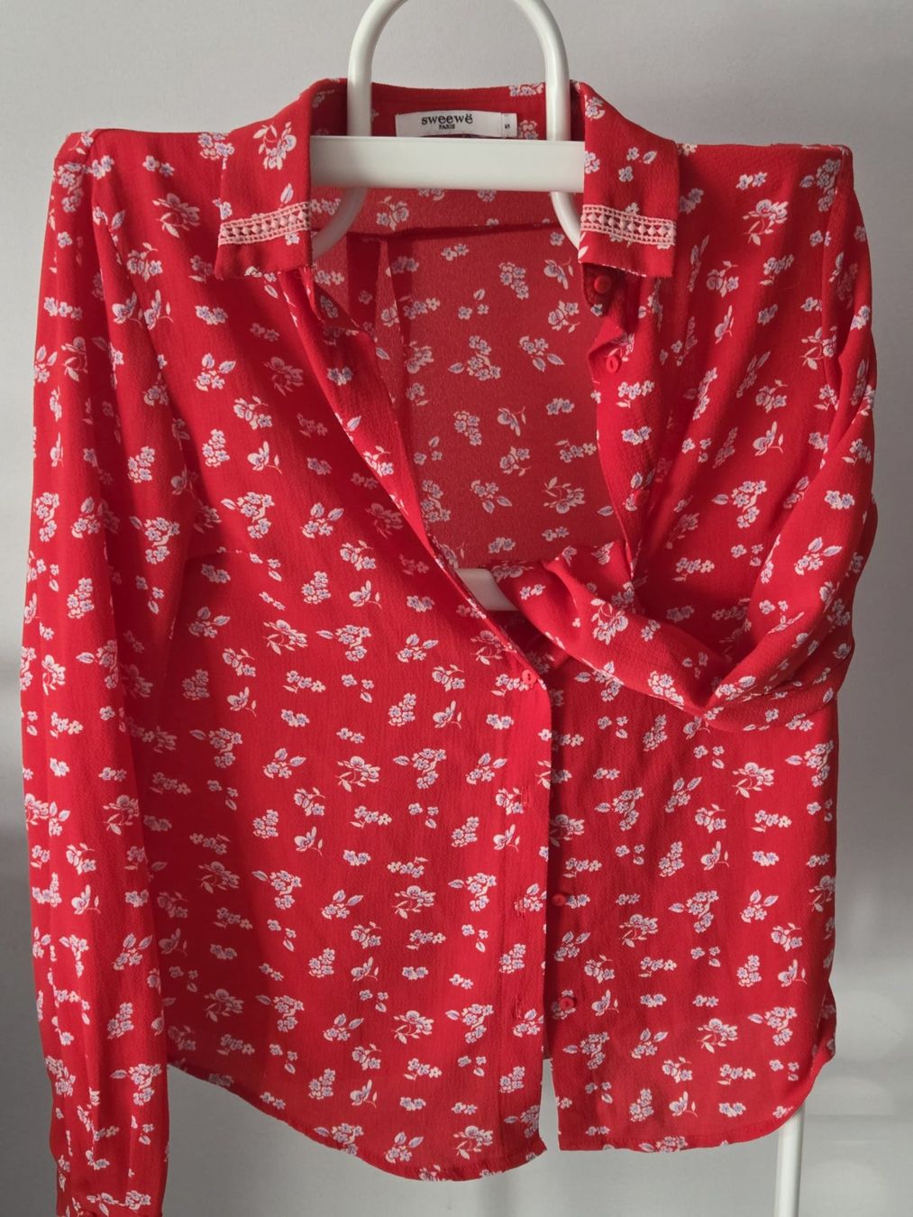 Camicette: Chemise SWEWE Paris rouge à fleurs – Usato da Begnins venduto da IlikeHiPhi