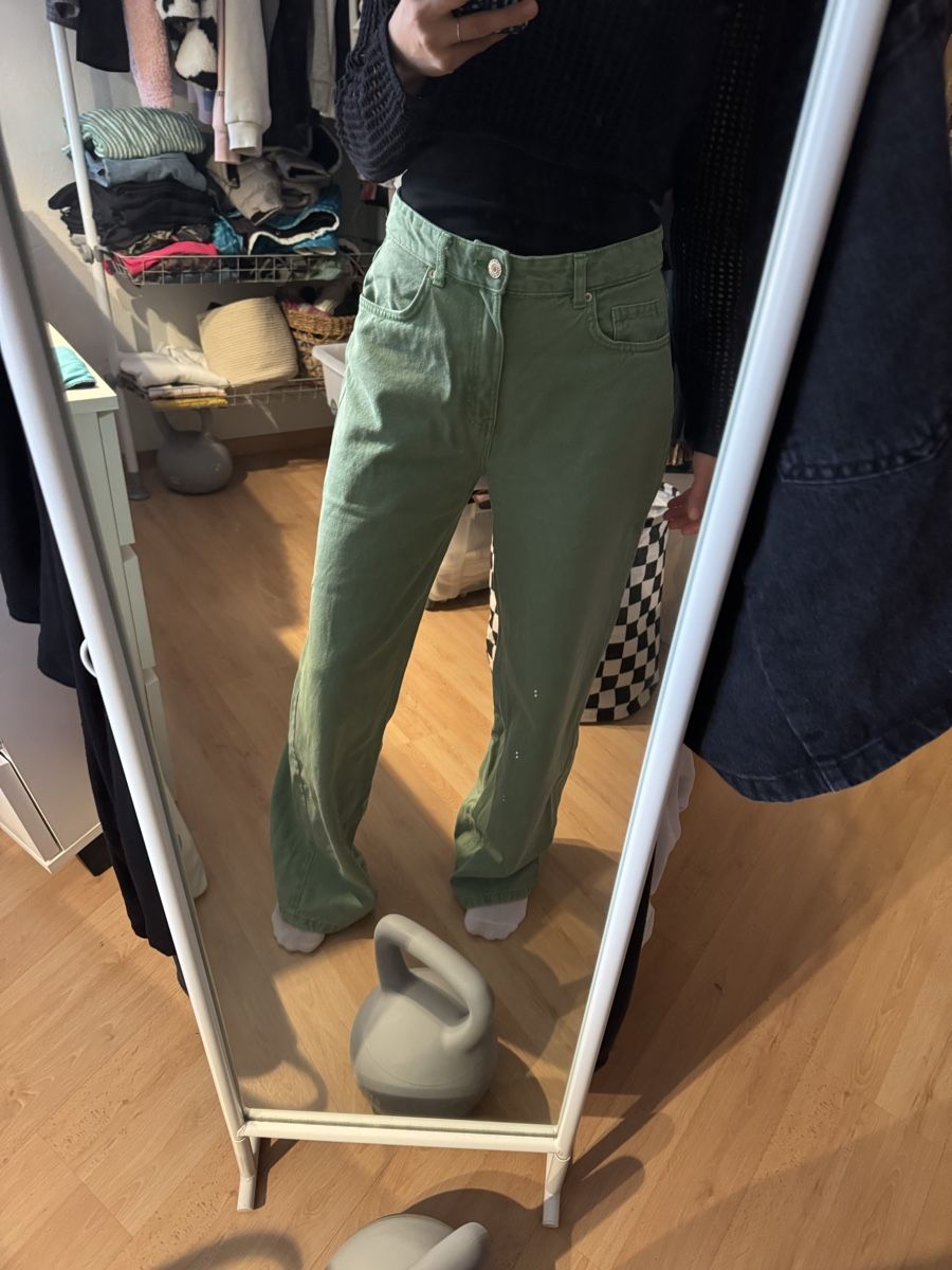 Bershka Pantalons: Wide leg Jeans grün Gr 38 | Pull & Bear – D'occasion à Buochs par nik_r7gm 1