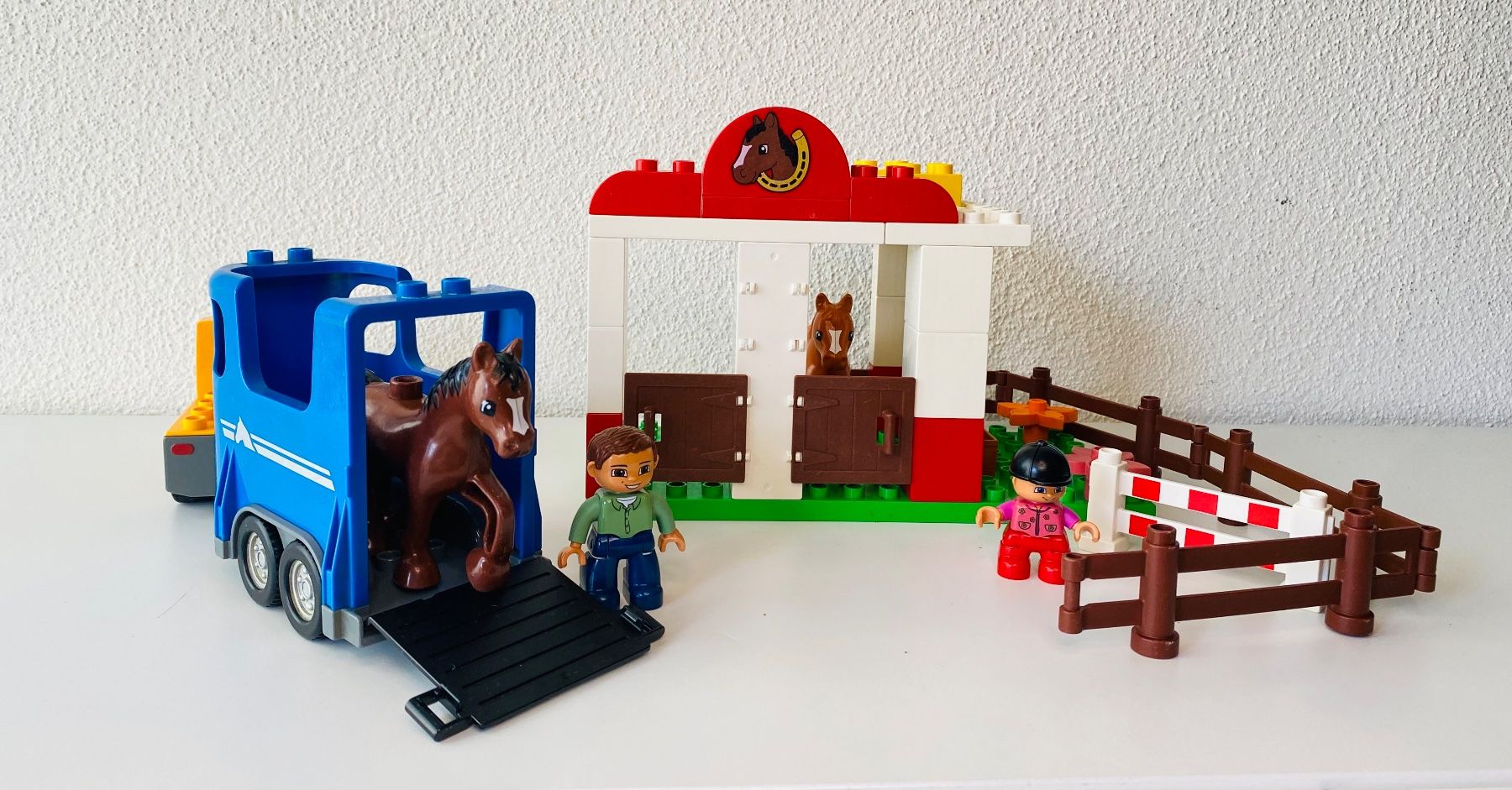 Lego Kit di costruzioni: Lego Duplo 5648 Pferdestall – Usato da Mellingen venduto da Lapequenita