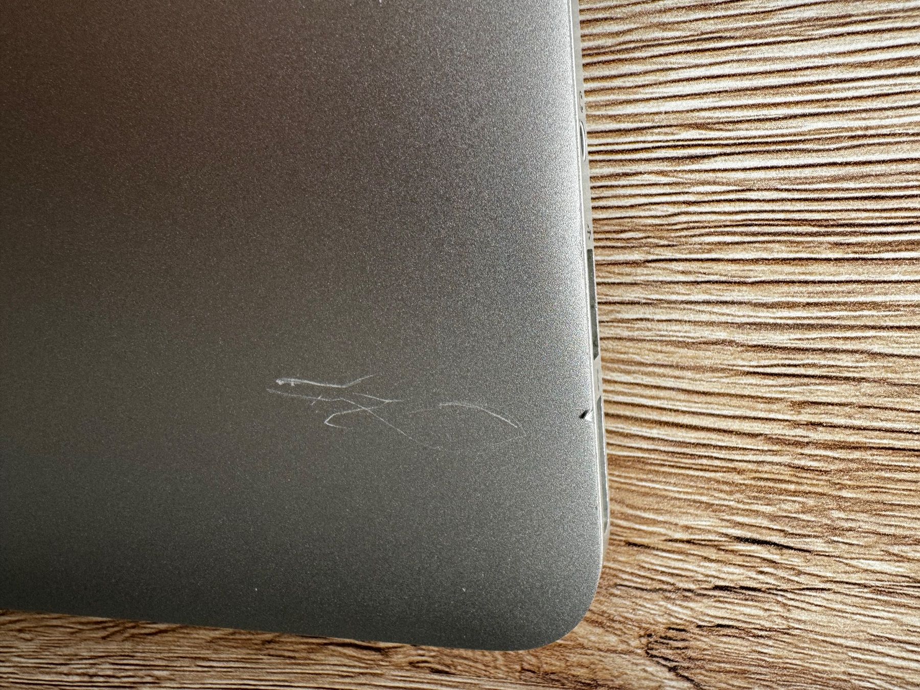 Apple Notebooks: Macbook Air 13 2015 – Neu (gemäss Beschreibung) aus Gossau SG von  4