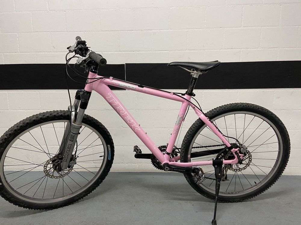 Trek pink online mountain bike