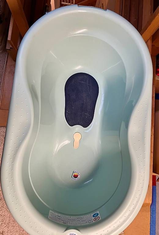 Rotho Vasche da bagno: Babybadewanne inkl. Gestell – Usato da aegerten venduto da Pawe3 1
