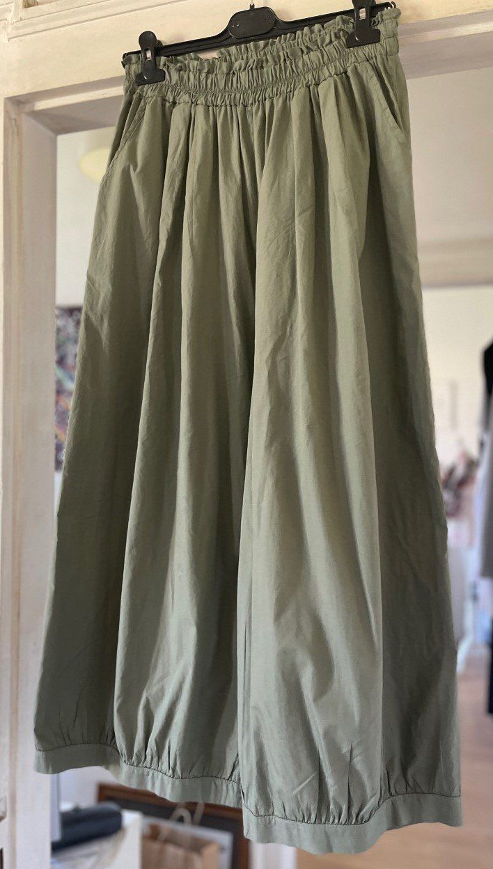 Pantaloni: PANTALONS EN COTON! M – Nuovo e nell'imballaggio originale da Locarno venduto da NicoNion 1