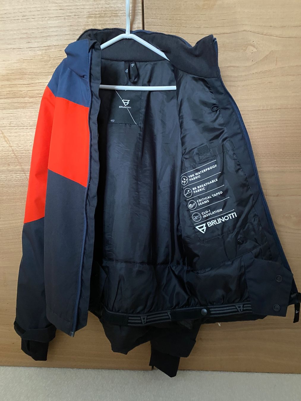Brunotti Giacche: Skijacke Brunotti Gr. 152 – Usato da Schwarzenbach SG venduto da roto06 1