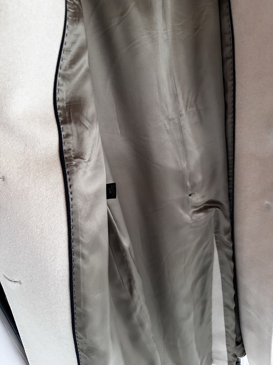 Cappotti: Manteau long en cachemire beige – Usato da Villeneuve VD venduto da tat_9fhl 4