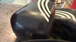 Guantoni da boxe Adidas mai usati