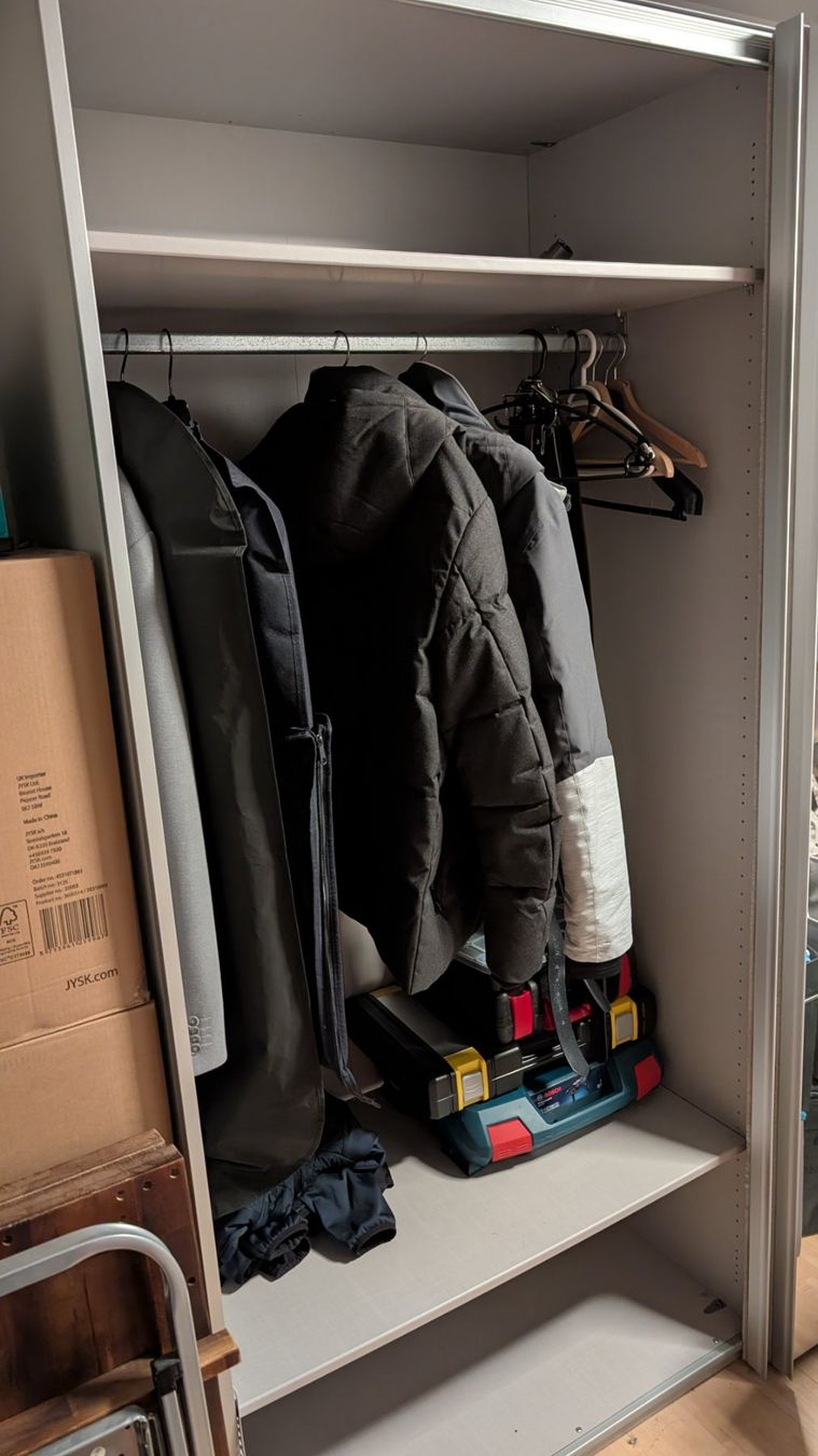 Armoires: Kleiderschrank 3 Meter – Neuf (Voir description) à Meilen par YNWA_1892 3