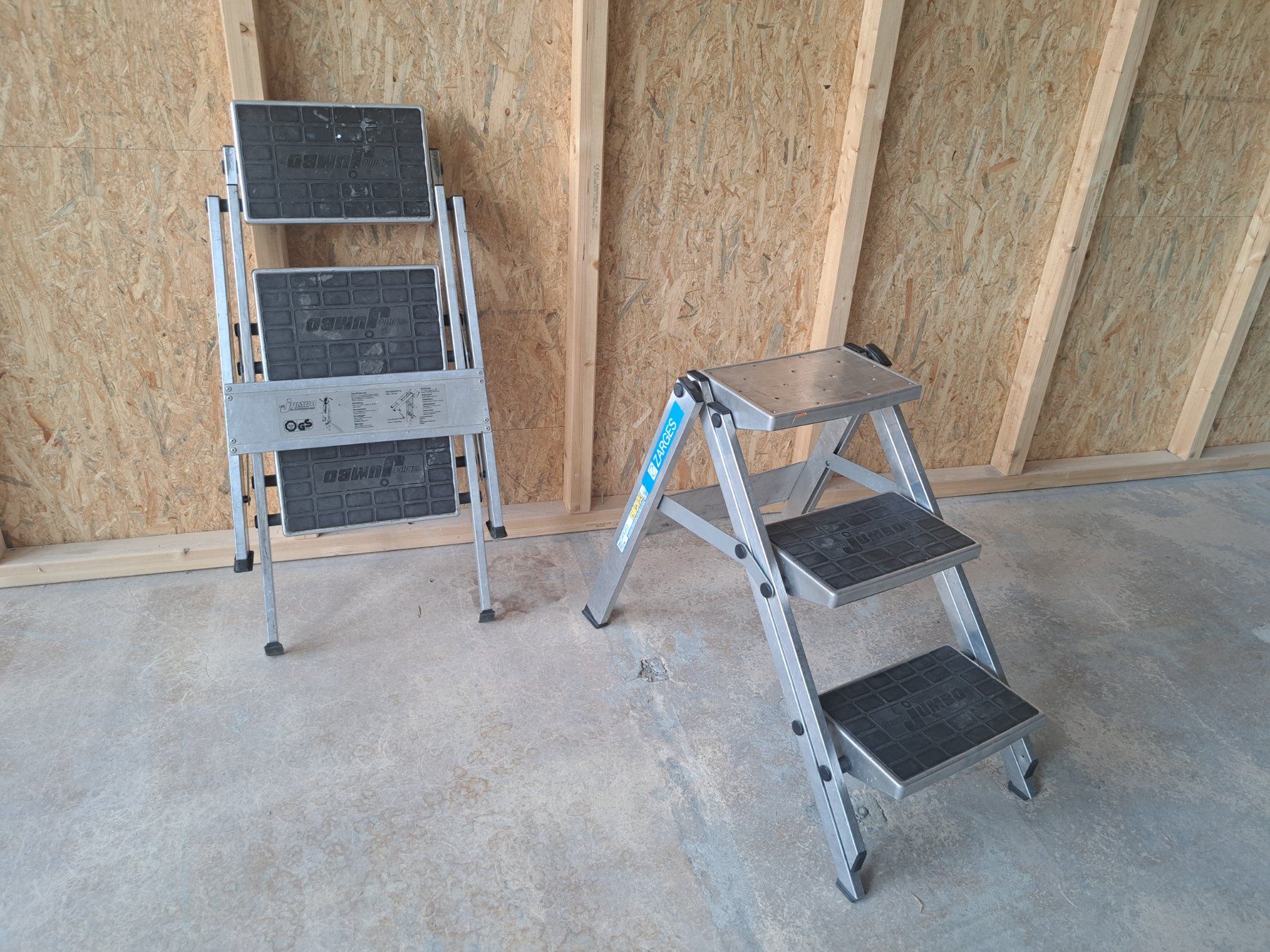 Scale: 2x Zarges Aluleiter Steg Tritt / Trittleiter – Usato da Belp venduto da deal-now