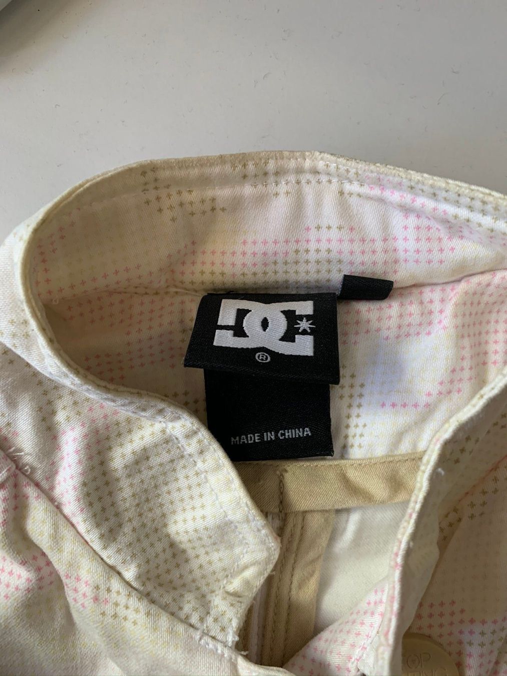 DC shoes Giacche: DC - Jacke weiss gemustert S – Usato da Zürich venduto da Diazaio 4