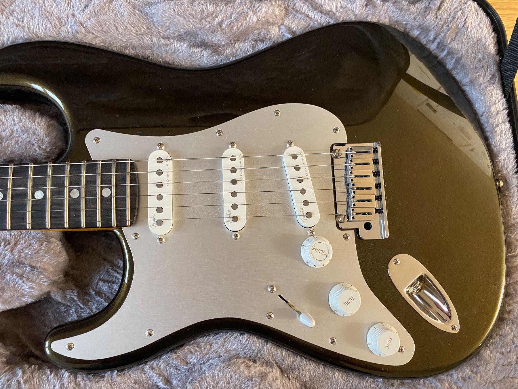 Fender Strumenti musicali: Fender Stratocaster LINKSHÄNDER – Nuovo (secondo la descrizione) da Maienfeld venduto da GR-Ami15 2