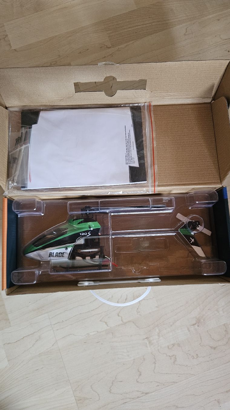 Blade RC Kits de montage: Hélicoptère télécommandé – D'occasion à Rennaz par LorianWeber 1