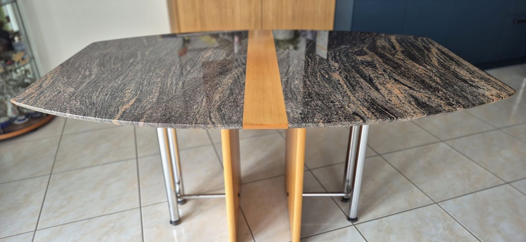Tische: Esstisch Granit-Buche ausziehbar – Gebraucht aus Urtenen-Schönbühl von Ronci81 1
