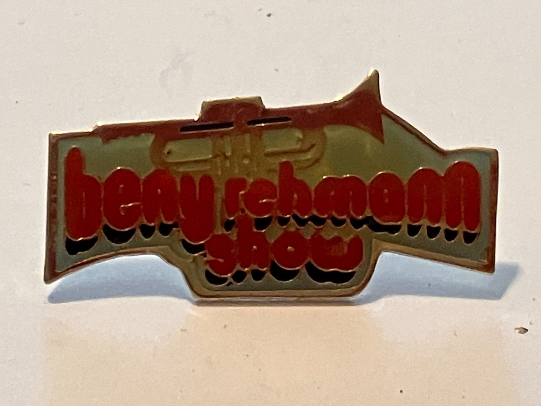 Placchette & Badge: 1 Pin Beny Rehmann Show – Usato da Basel venduto da djwwpp