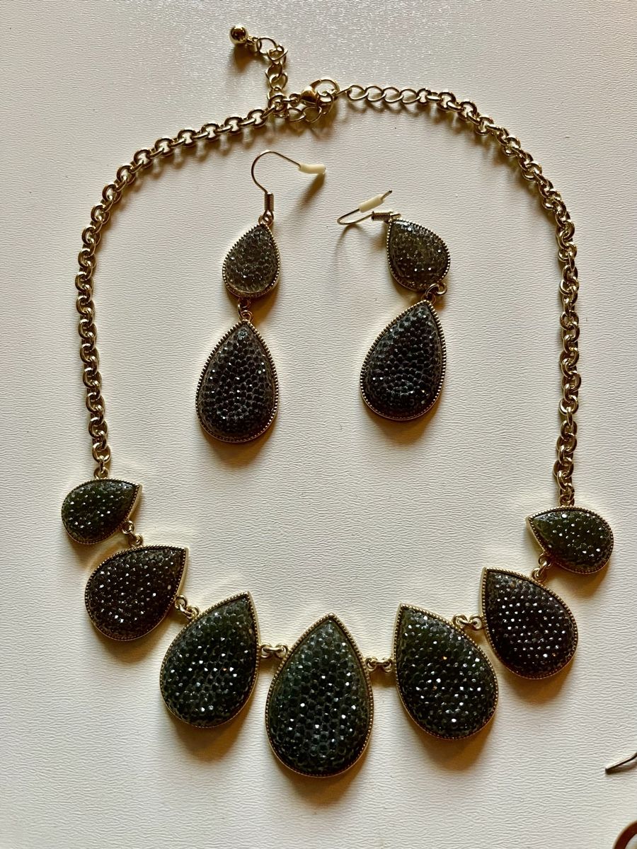 Sonstiger Schmuck: 8-tlg Set an Modeschmuck – Gebraucht aus Dübendorf von Crioula 2
