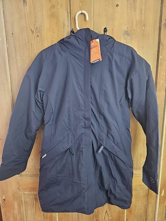 Jacken: mamalila Winterwander navy 36 – Neu und originalverpackt aus Hergiswil NW von Bergsunne